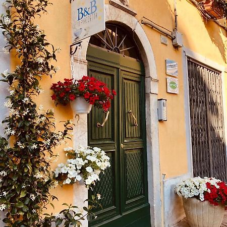 Affittacamere In Piazzetta Sarzana Ngoại thất bức ảnh