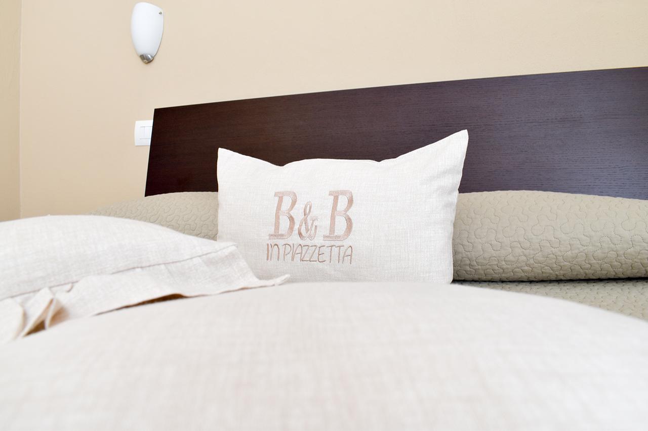 Affittacamere In Piazzetta Sarzana Ngoại thất bức ảnh
