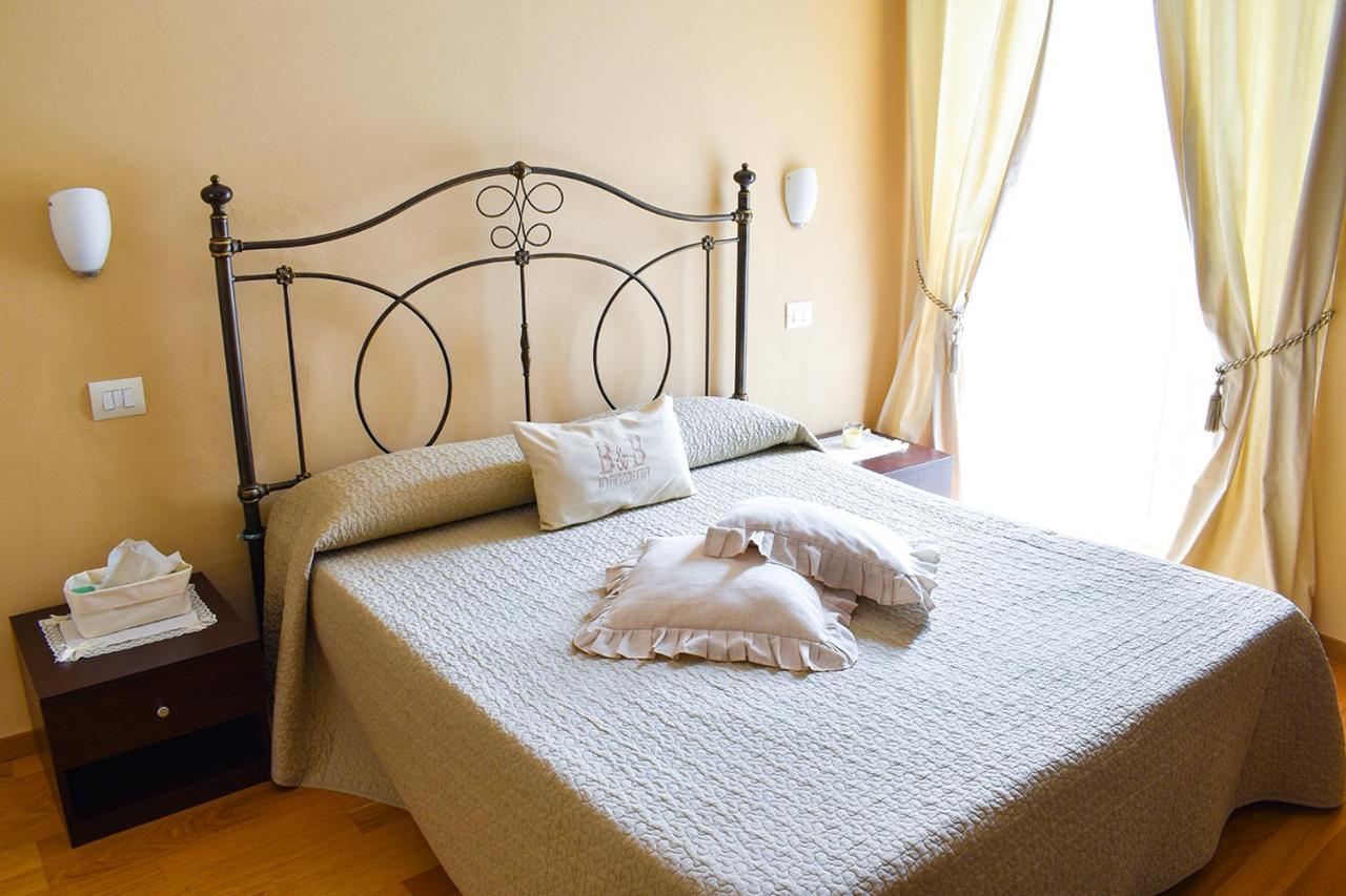 Affittacamere In Piazzetta Sarzana Ngoại thất bức ảnh